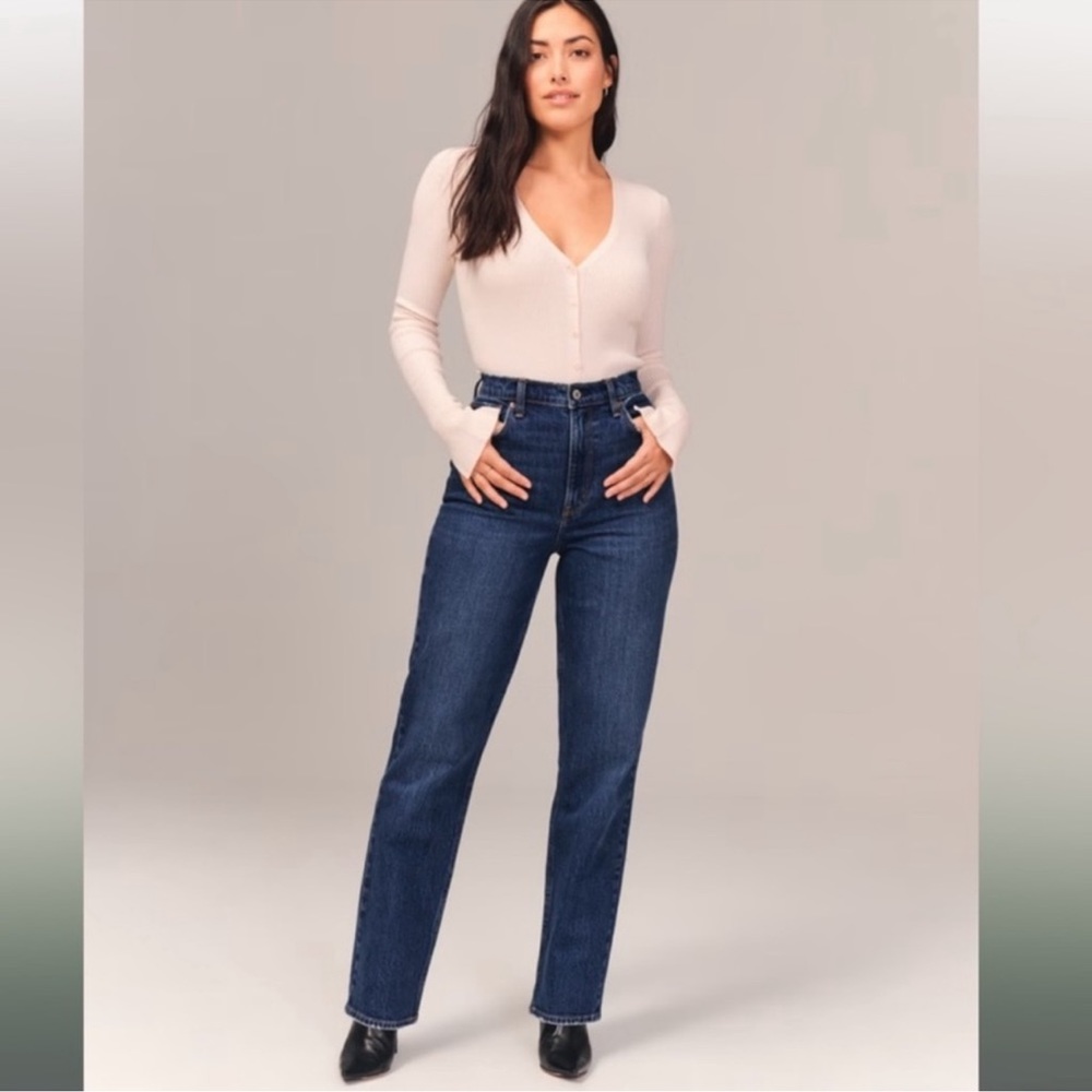 Abercrombie & Fitch Women's Straight Leg Jeans - Dark Blue
